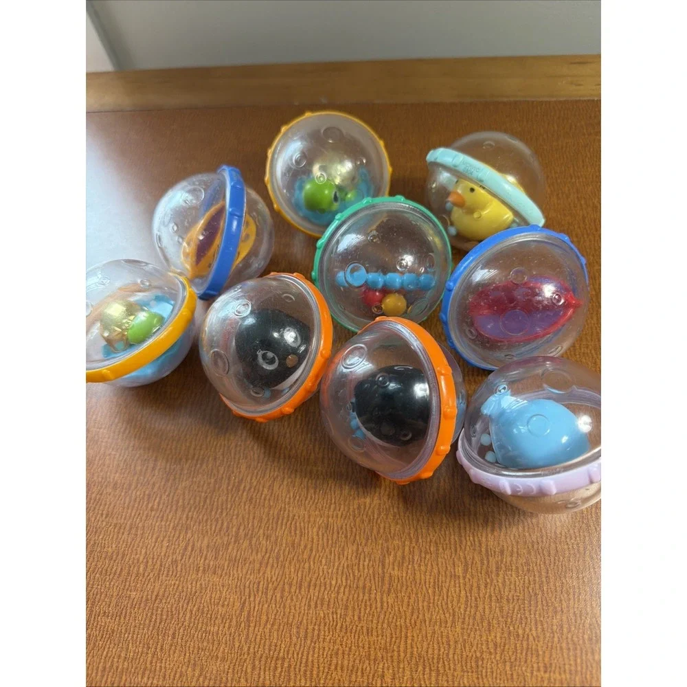 Munchkin Balls Rattles Turtle Penguin Spinner Toys Lot of 9 Baby Bath & Sensory